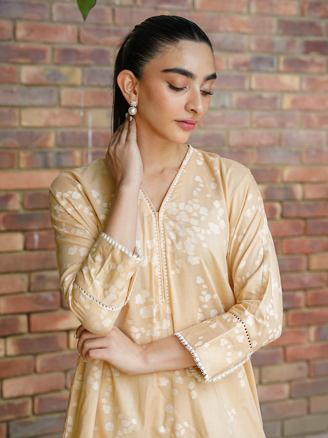 Beige jacquard set