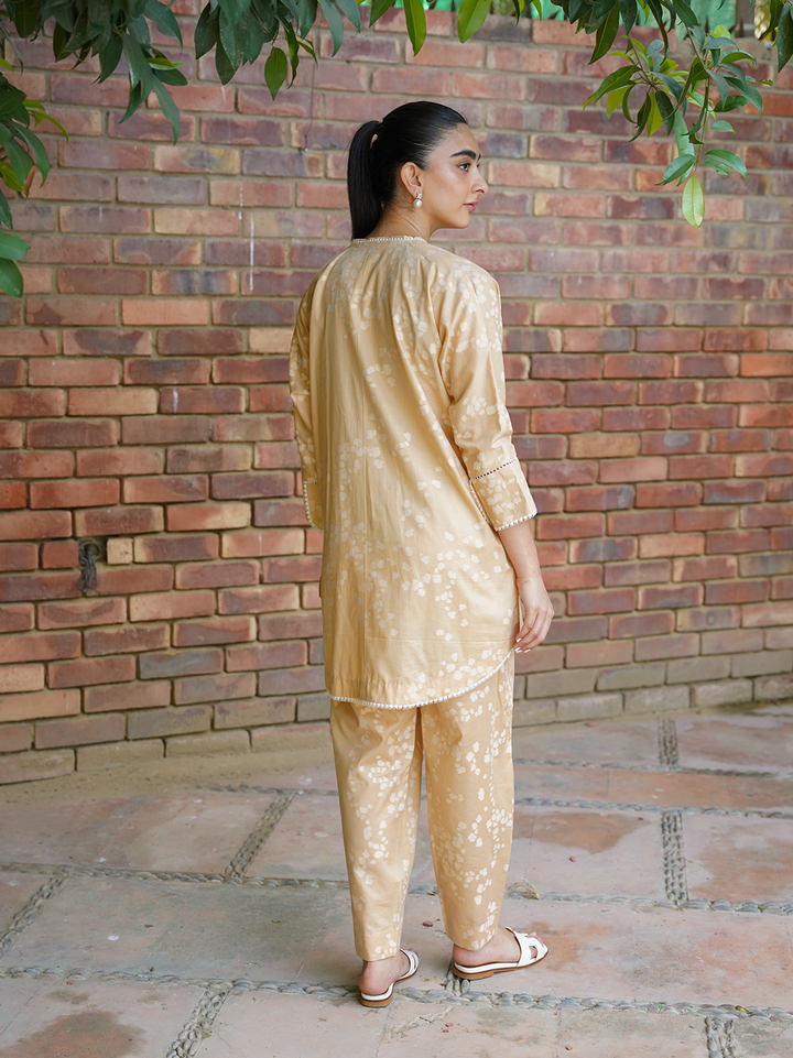 Beige jacquard set