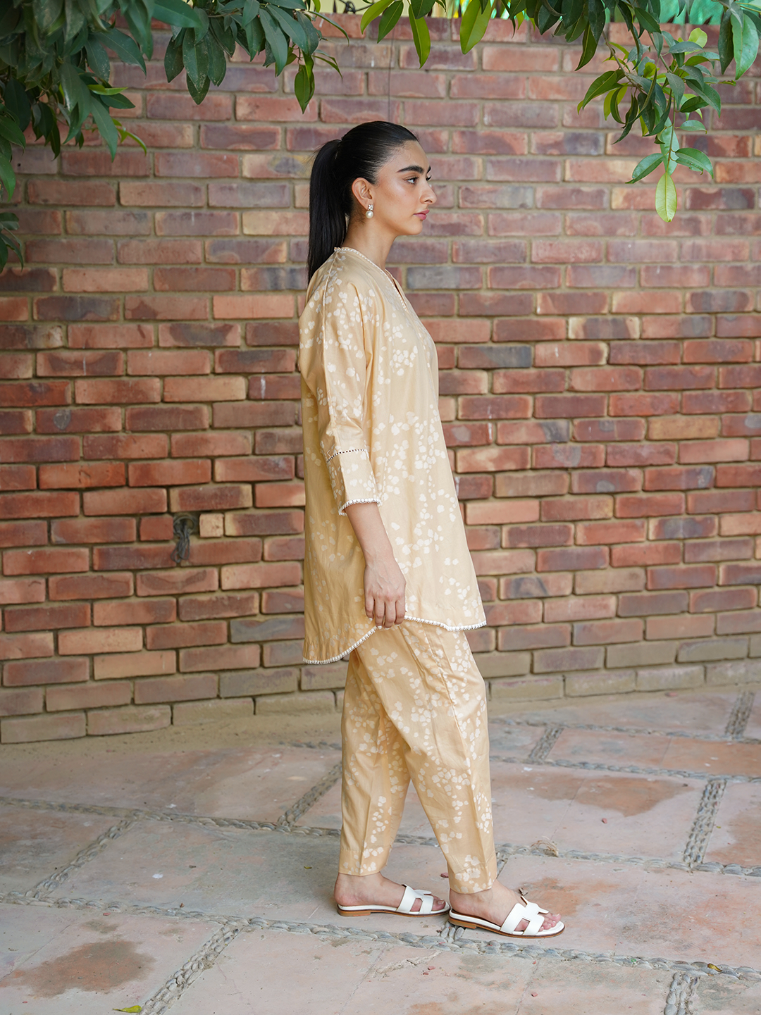 Beige jacquard set
