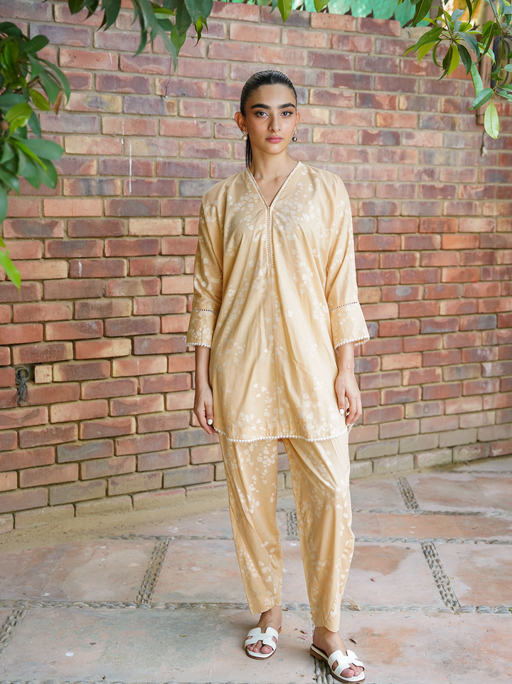 Beige jacquard set
